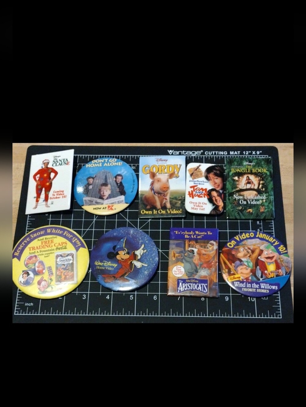 Walt Disney 9 Pin LOT Video Promotion Badge Buttons Micky Jungle Book Aristocats